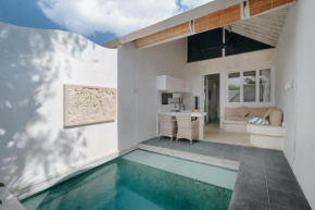 Villa Nakula Suites